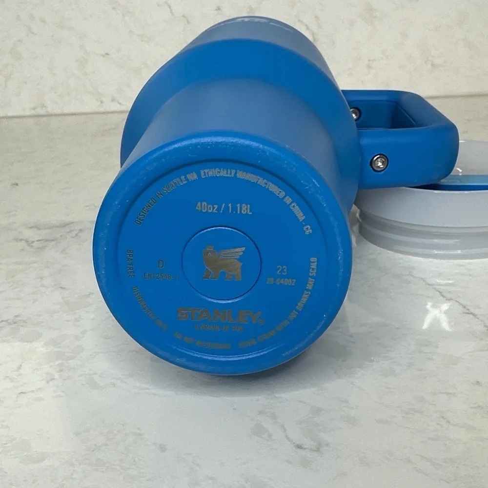 Stanley Blue Travel Mug - Picture 2 of 5